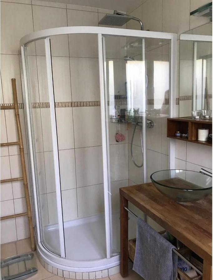 Chambre Lumineuse Dans Une Grande Villa Le Landeron Ngoại thất bức ảnh